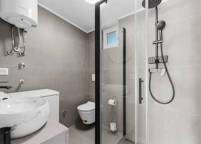 Alis * Novigrad Istria